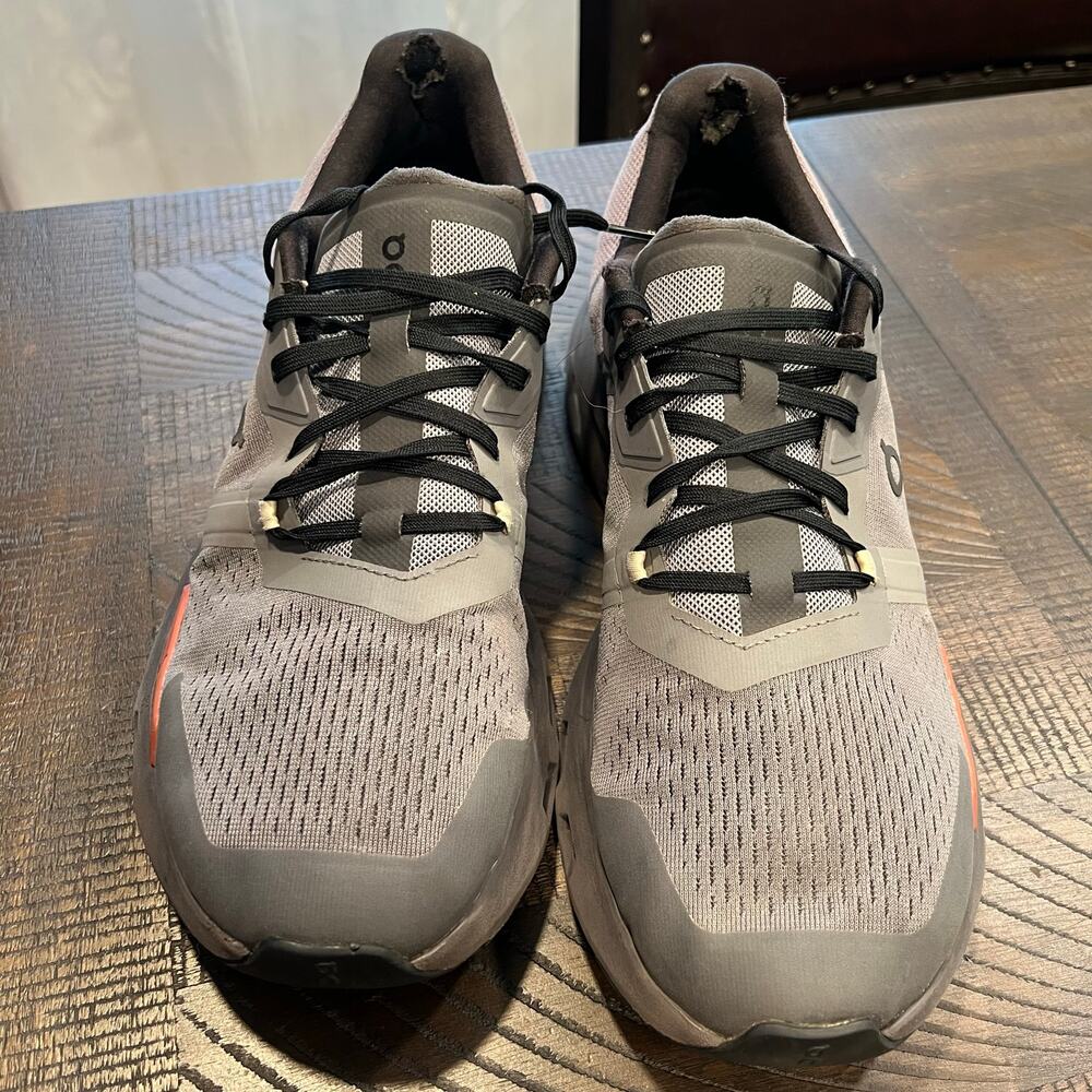On cloud rock chili gray running shoes 11 Men - Picture 2 of 12